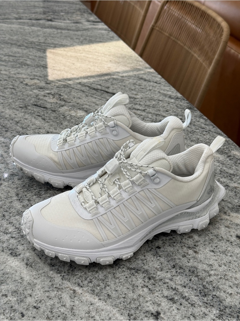 ALO Yoga Trail Sneakers White Size 8 | $295 Retail